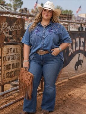 Vintage Passion 80’S Acid Wash Embroidered Denim Western Rodeo Shirt Size XL